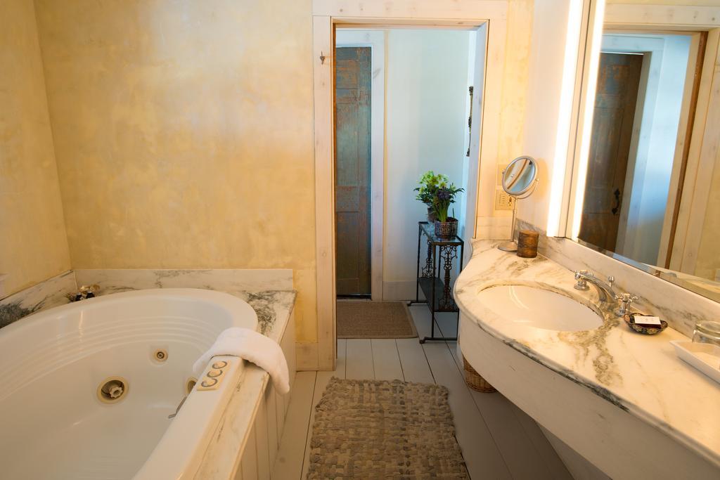 The Old Inn On The Green New Marlborough Habitación foto